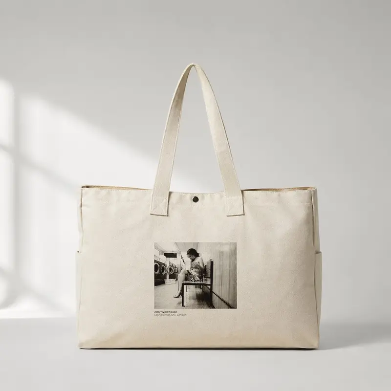 Amy Winehouse at the laundromat 2004 Daily Tote Bag