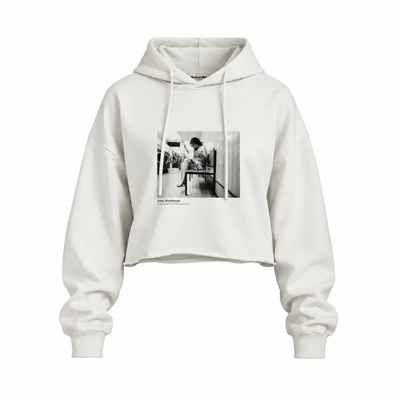 Amy Winehouse at the laundromat 2004 Oversize Crop Hoodie