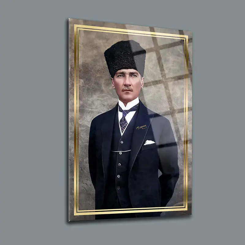 Atatürk 102 Cam Tablo