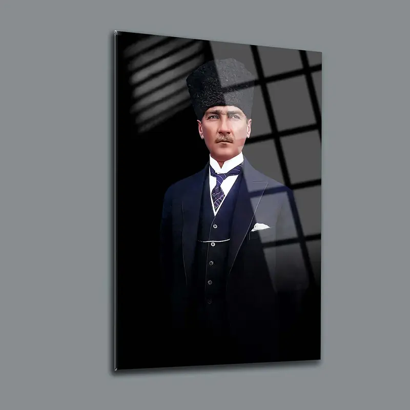 Atatürk 103 Cam Tablo