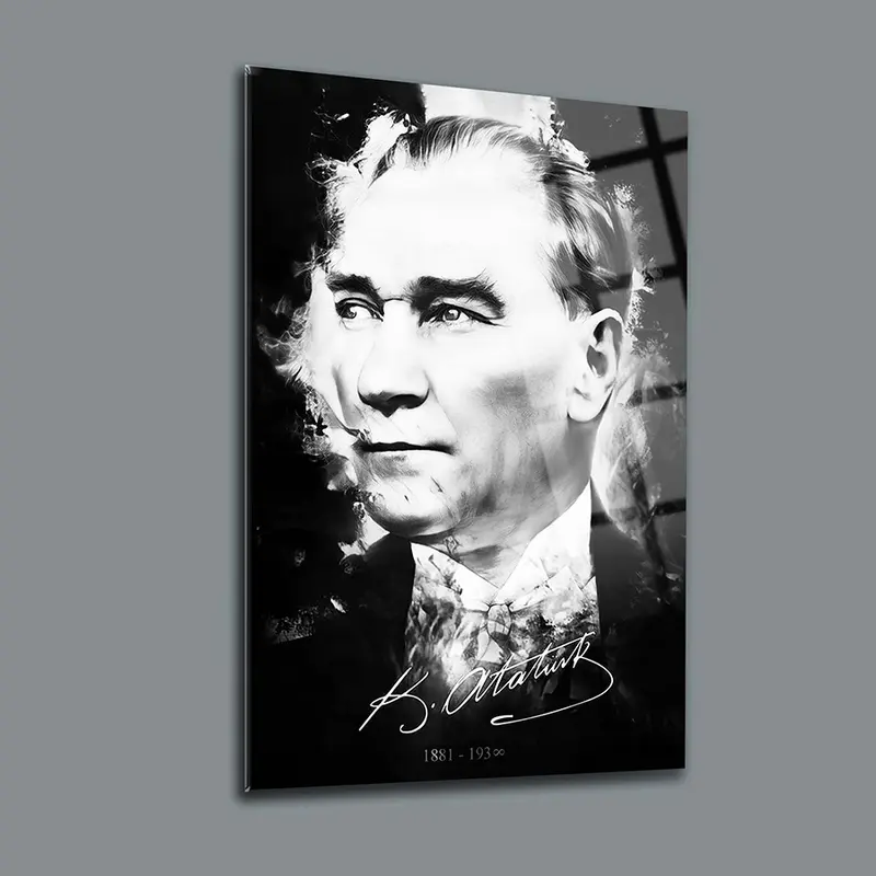 Atatürk 107 Cam Tablo