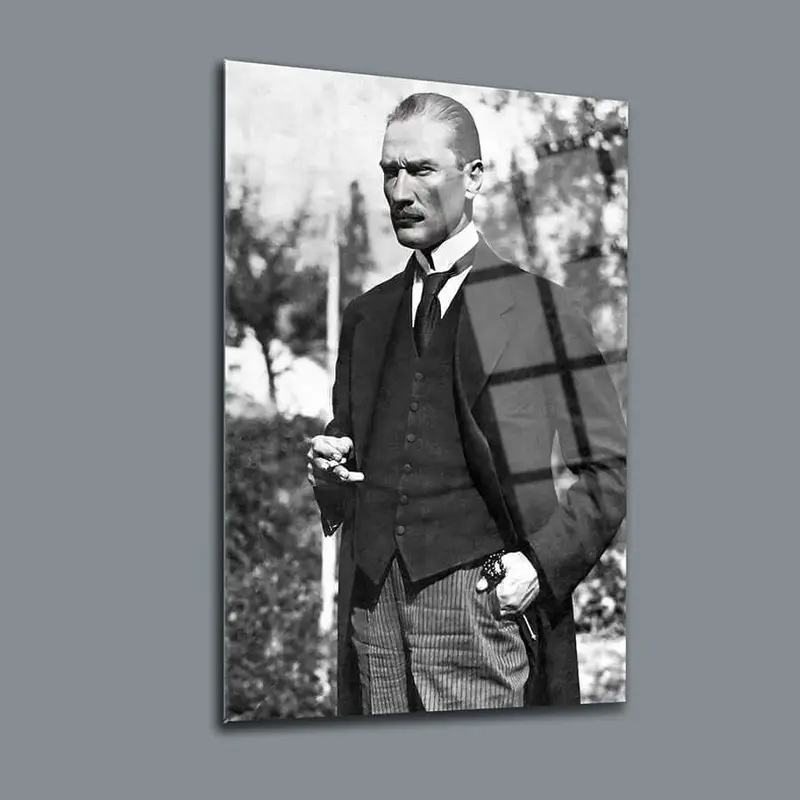 Atatürk 136 Cam Tablo