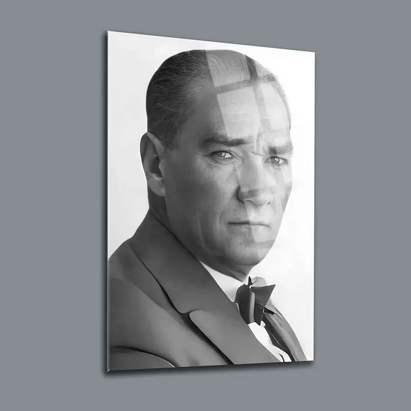 Atatürk 217 Cam Tablo