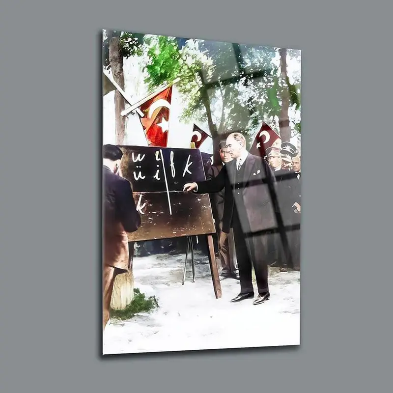 Atatürk 220 Cam Tablo
