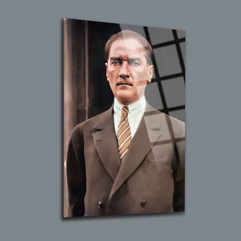 Atatürk 52 Cam Tablo