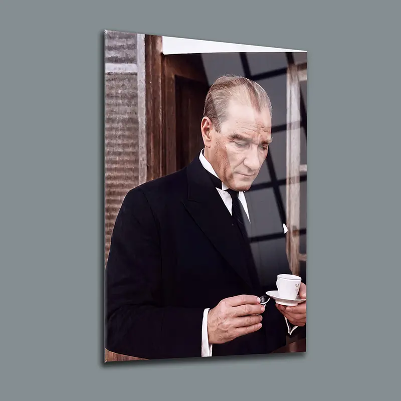 Atatürk 65 Cam Tablo