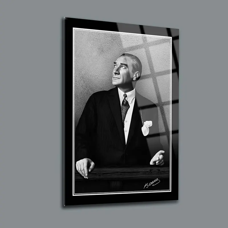 Atatürk 98 Cam Tablo