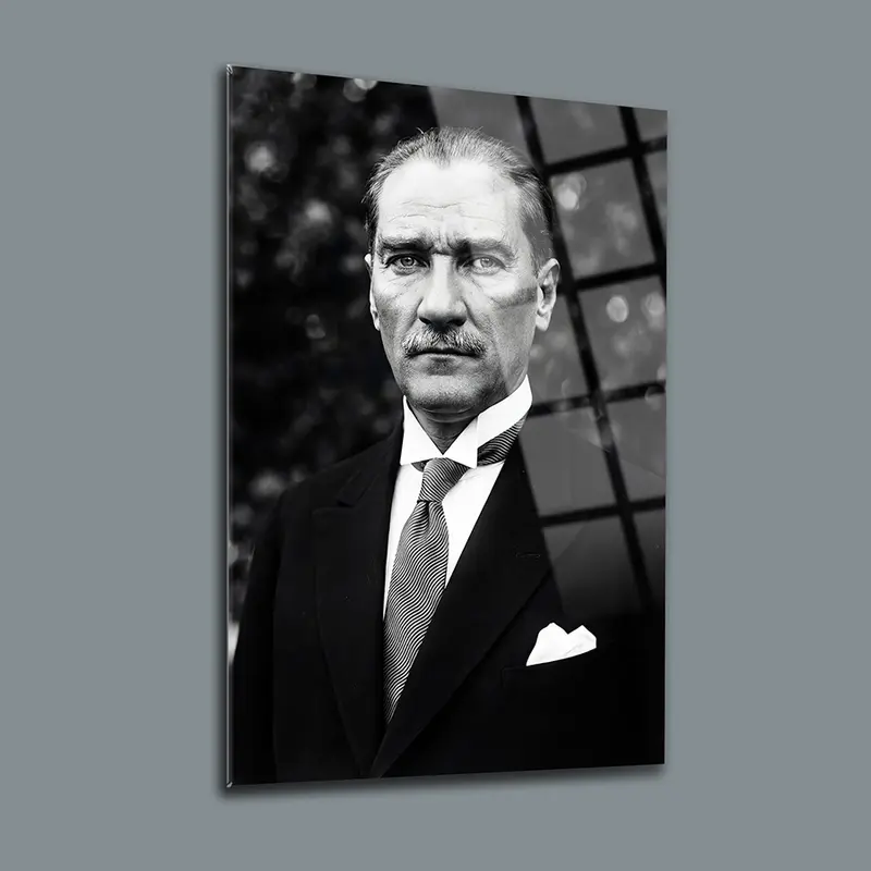 Atatürk YZ 468 Cam Tablo