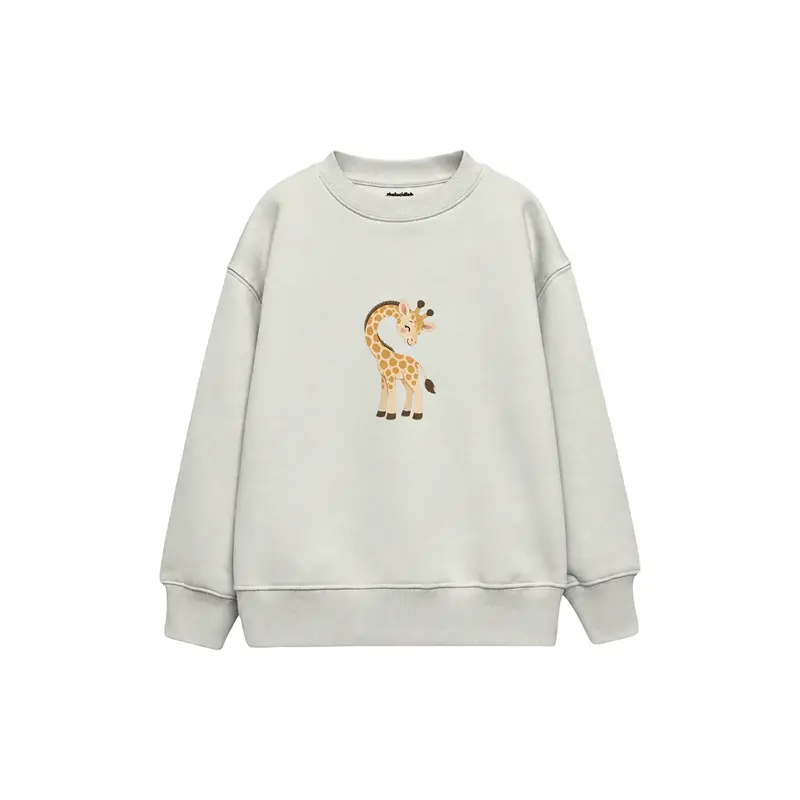 Baby Giraffe Bending Its Neck in a Heart Curve Çocuk Sweatshirt