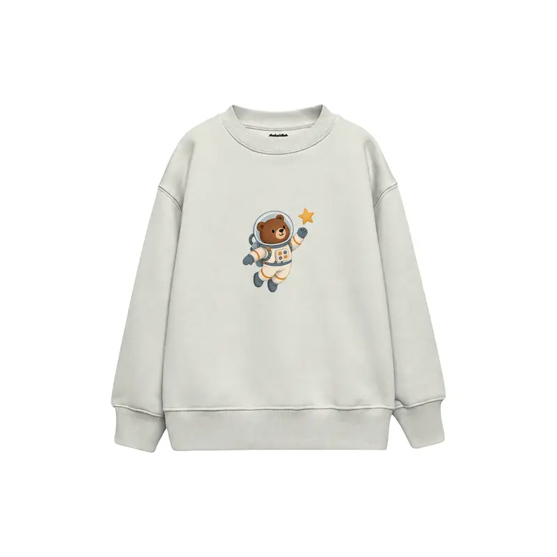 Bear Astronaut Floating with One Star Çocuk Sweatshirt