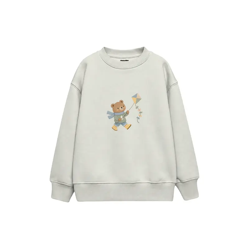 Bear Flying a Kite Çocuk Sweatshirt
