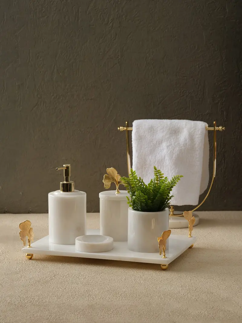 Gynco Kare Banyo Seti(Tepsi- Diş Fırçalık- Kutu- Sıvı Sabunluk)