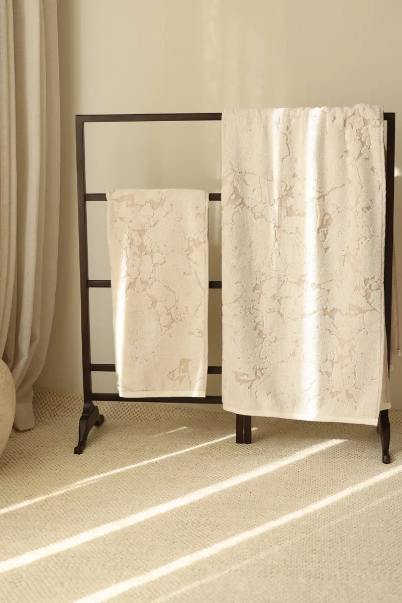 Marble %100 Pamuk Jakarlı Banyo Havlusu 70x140 cm Krem