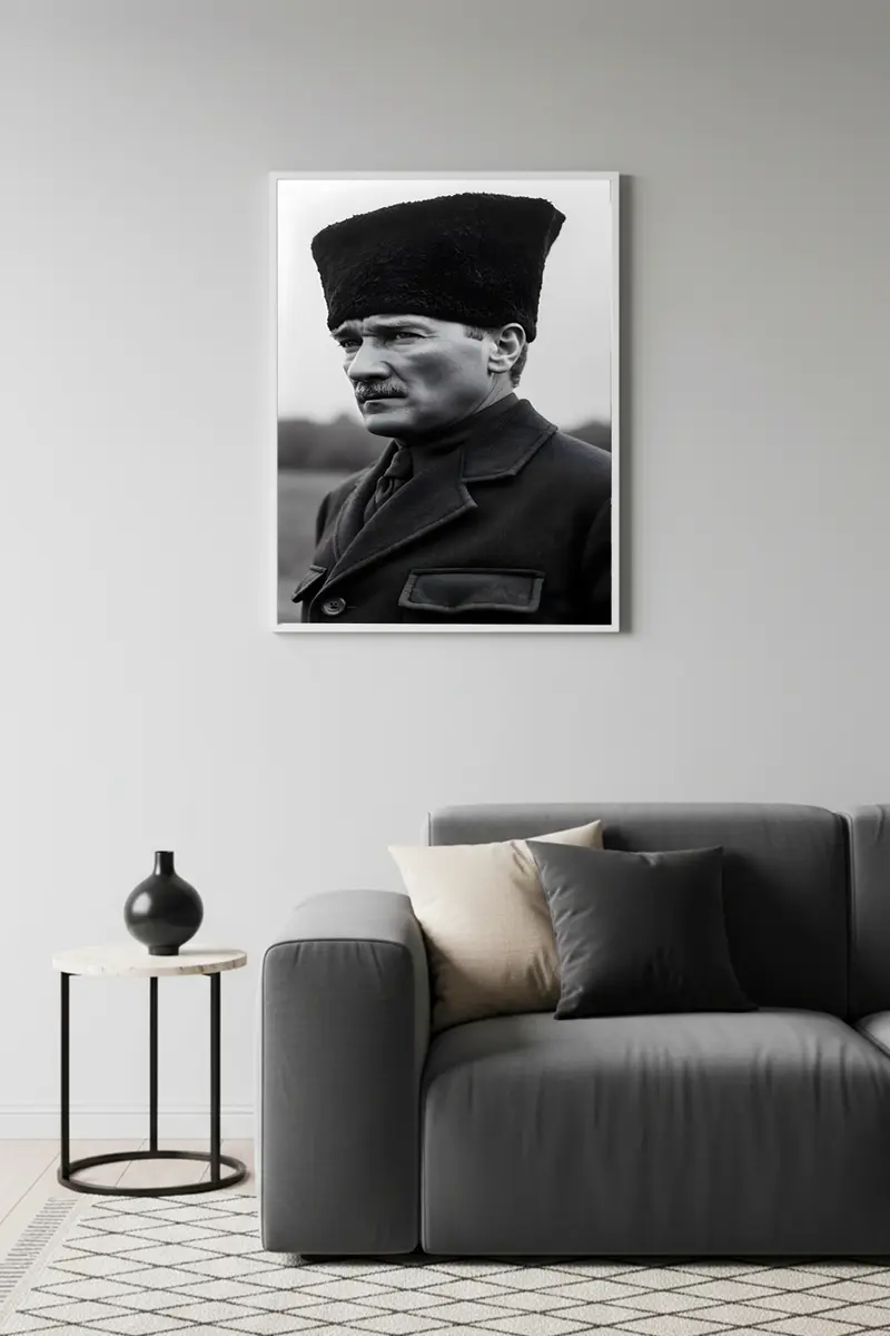 Mustafa Kemal Atatürk Baskılı Ahşap Siyah Çerçeveli Tablo | Huhu507