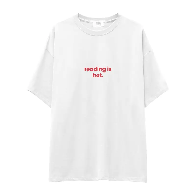 Reading Is Hot Oversize Tişört