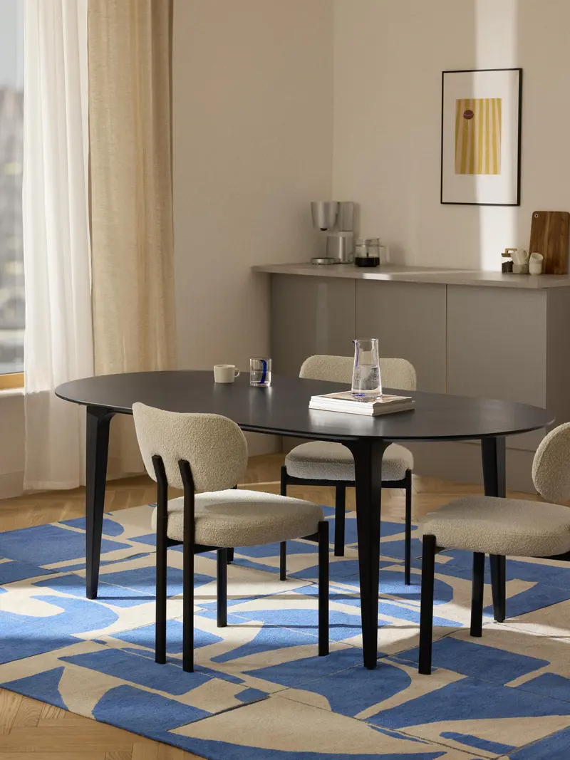 Riko Oval Ahşap Yemek Masası Siyah