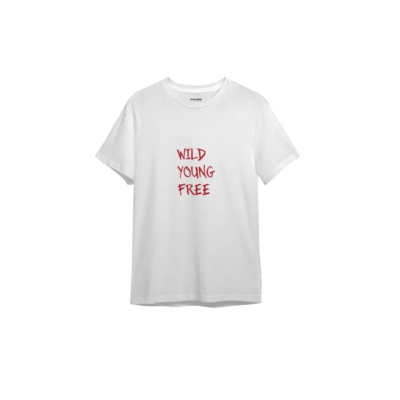 Young Wild Free Tişört